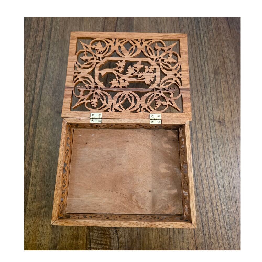 Vintage Cutout Wood Fretwork Keepsake Box Floral Scroll Saw Jewelry Chest 8.5"